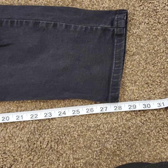 "Ripped" 512 Levi's - Picture 7 of 16